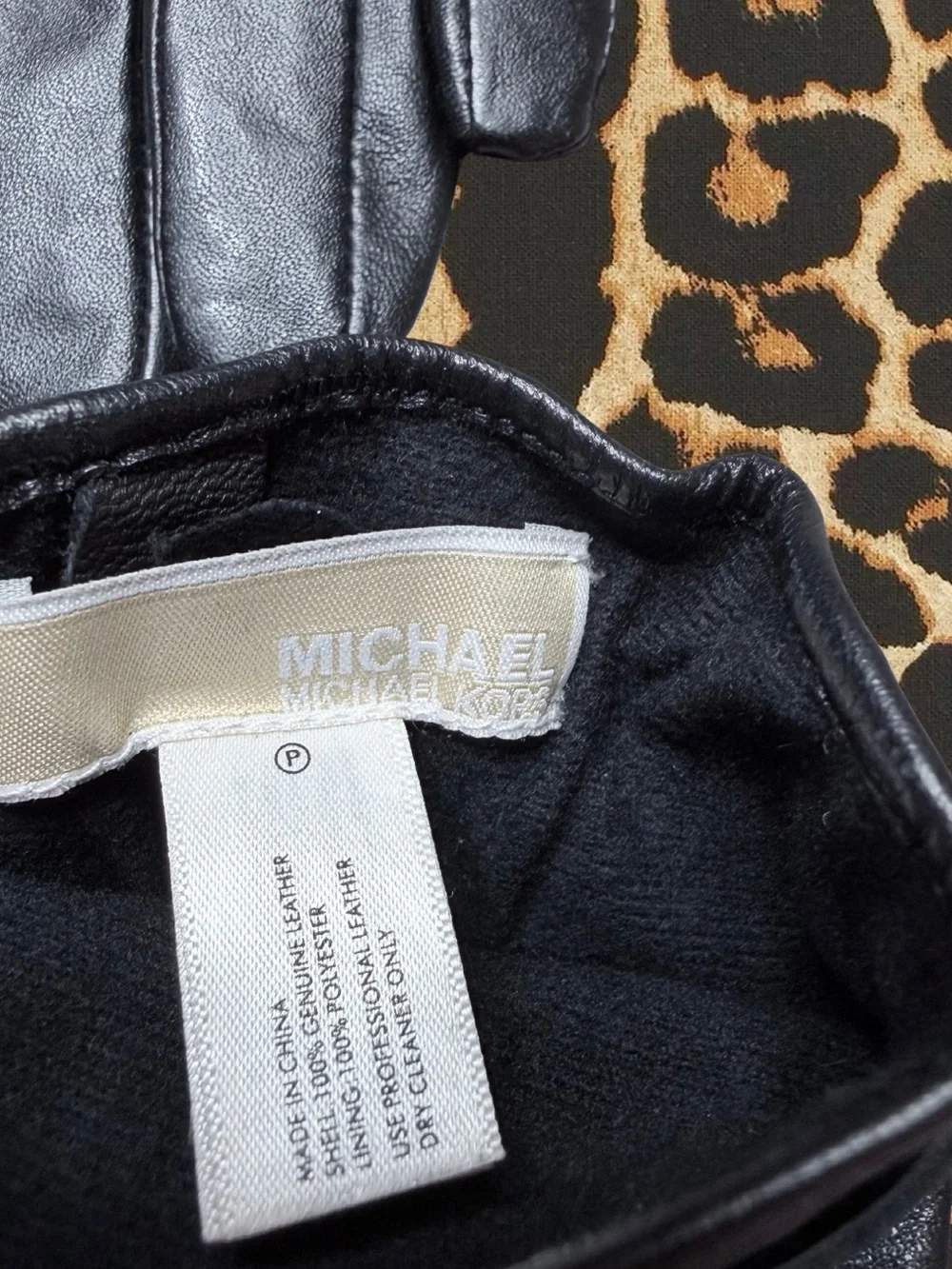 MICHAEL Michael Kors smooth black